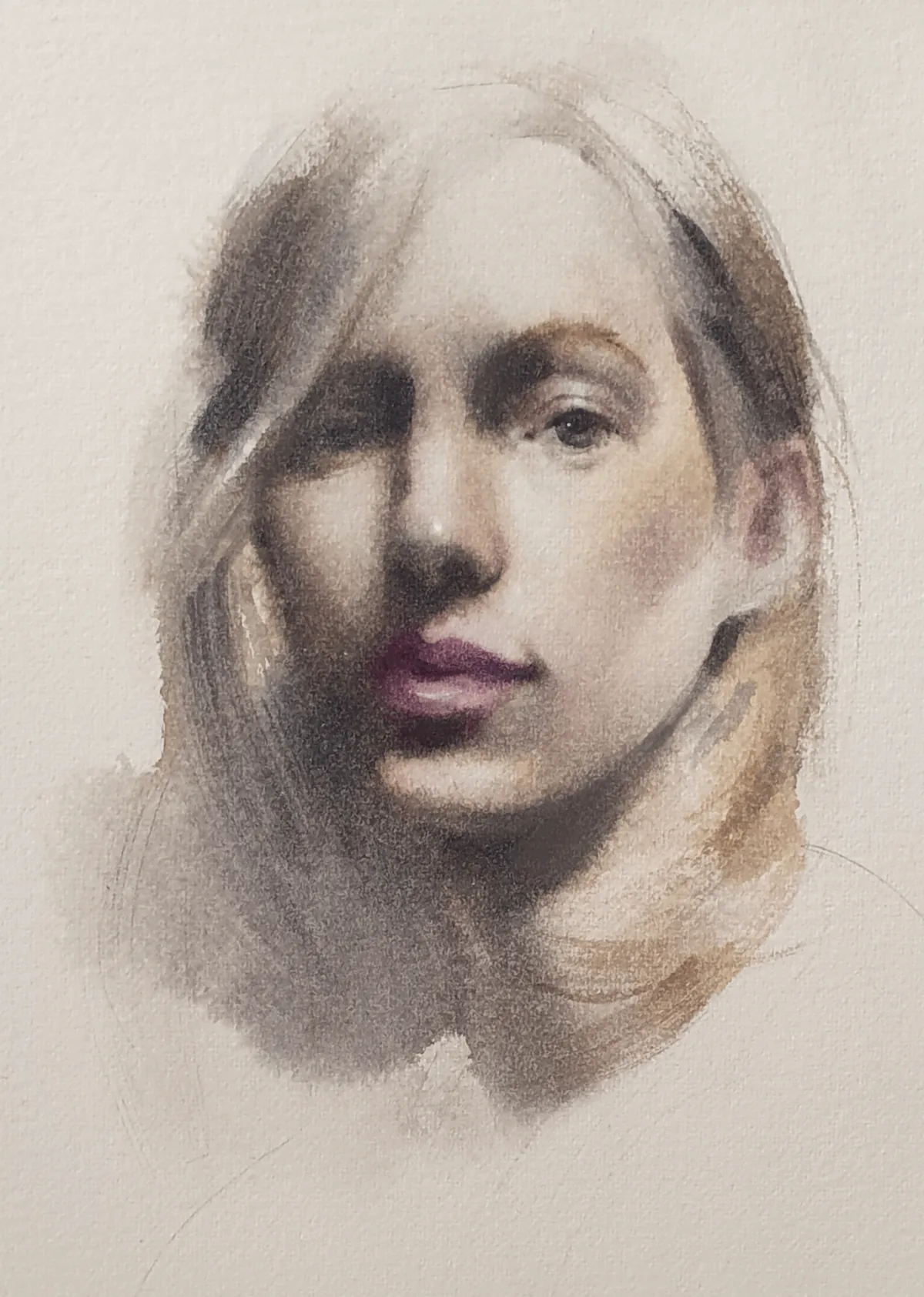 Aquarell-Porträt einer jungen Frau mit langem Haar, die direkt in die Kamera blickt